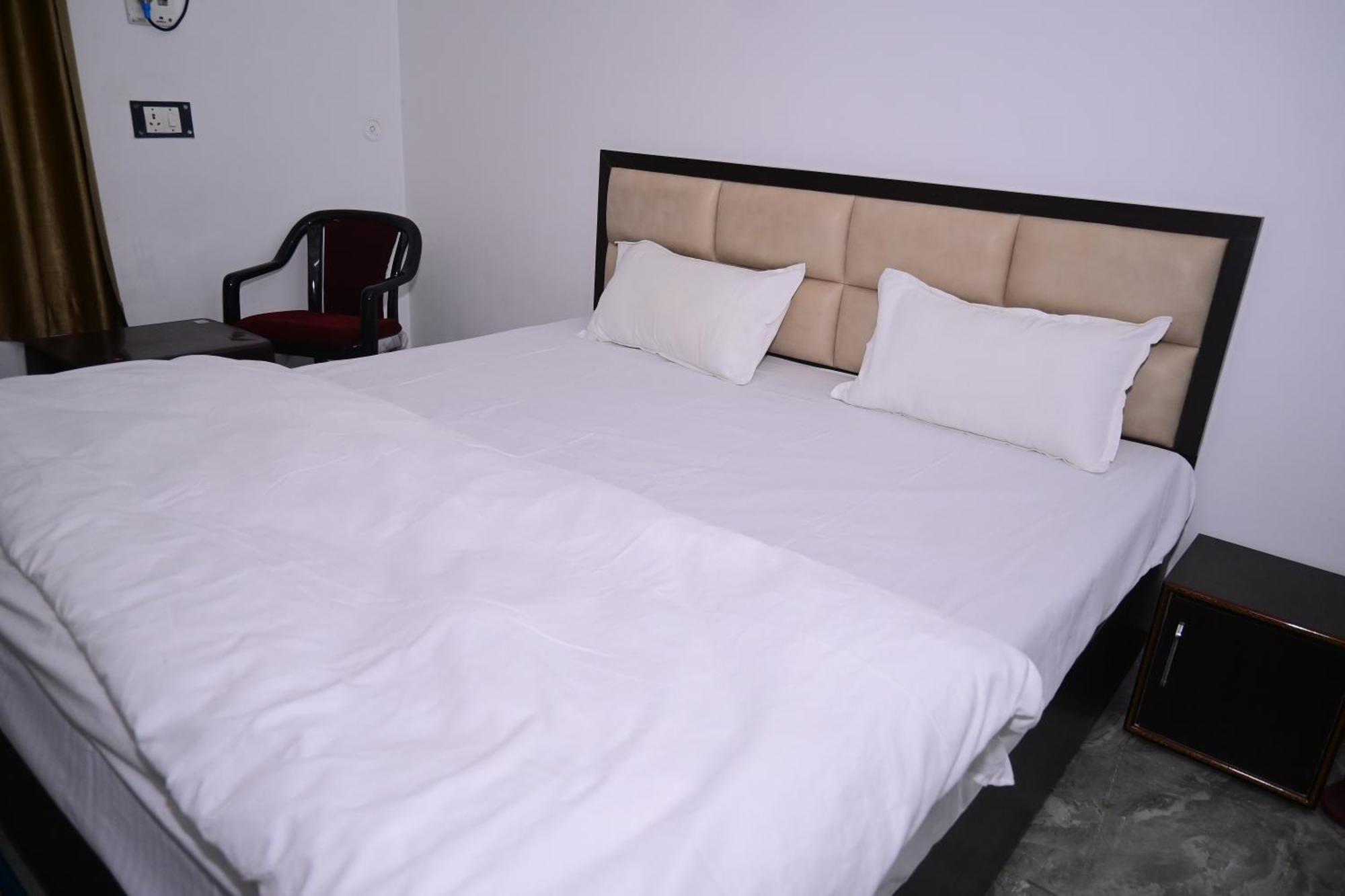 Shri Narayanam Guest House And Home Stay Ayodhya Exteriér fotografie