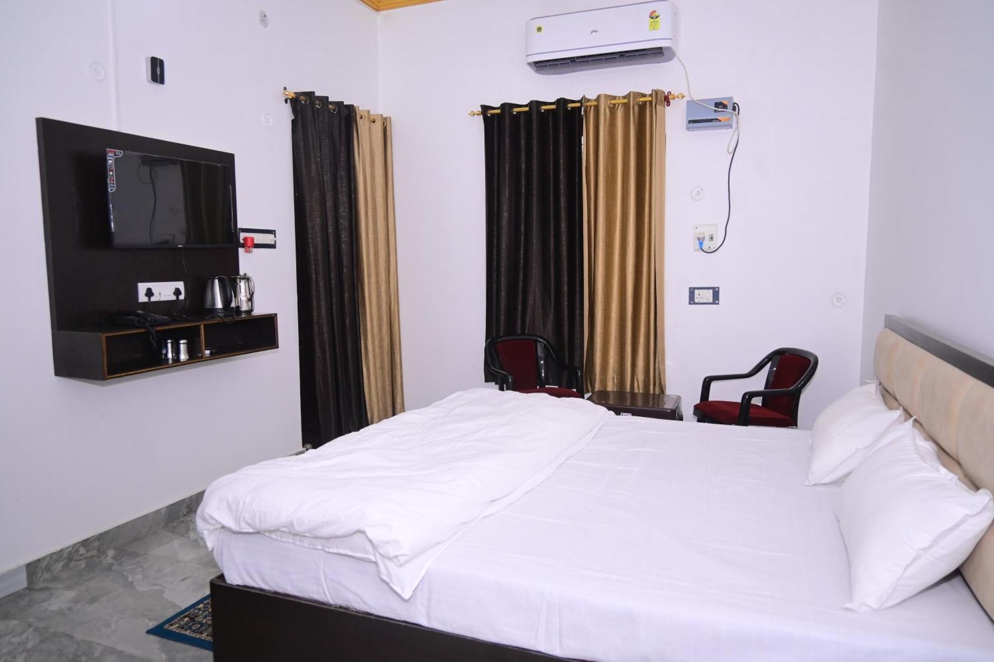 Shri Narayanam Guest House And Home Stay Ayodhya Exteriér fotografie