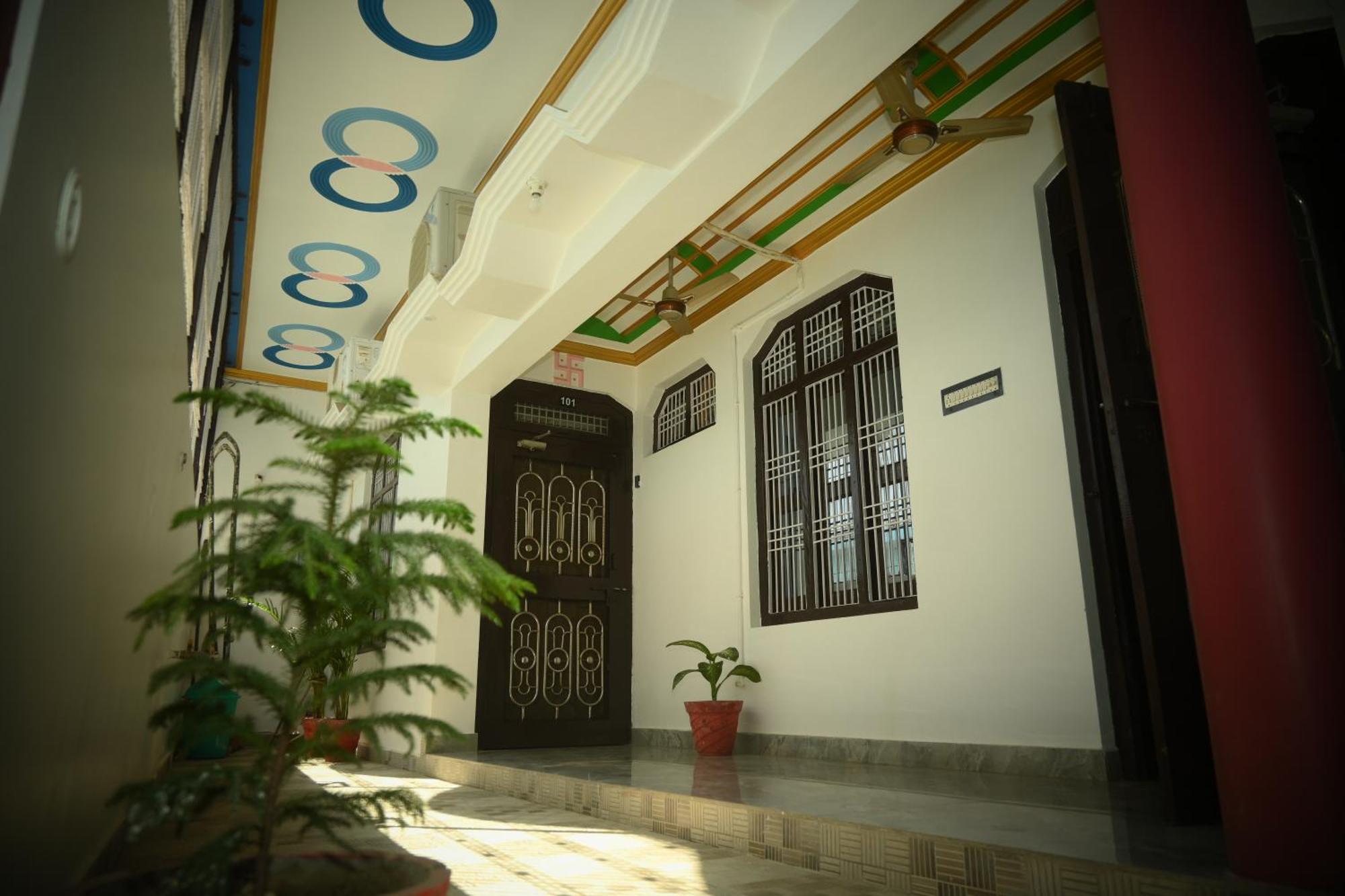 Shri Narayanam Guest House And Home Stay Ayodhya Exteriér fotografie